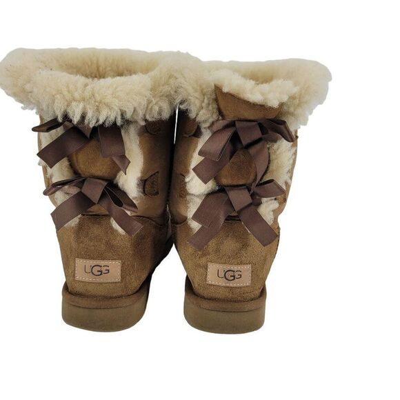 UGG Australia Bailey Bow II Leather Boots 8 Chestnut Shearling Lined 1016225 - Picture 2 of 14